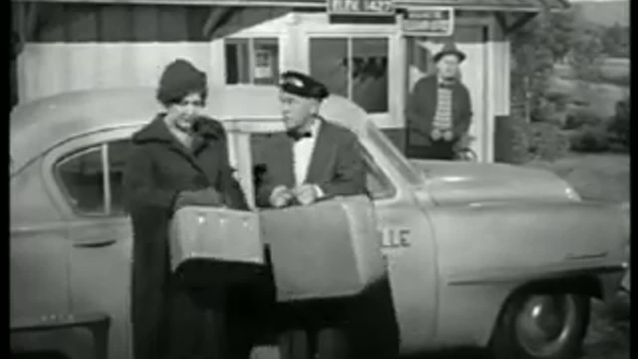 Petticoat Junction Season 1, Episode 13