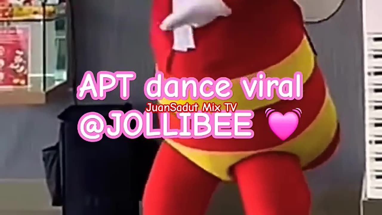 Jollybee dancing APT in the groove