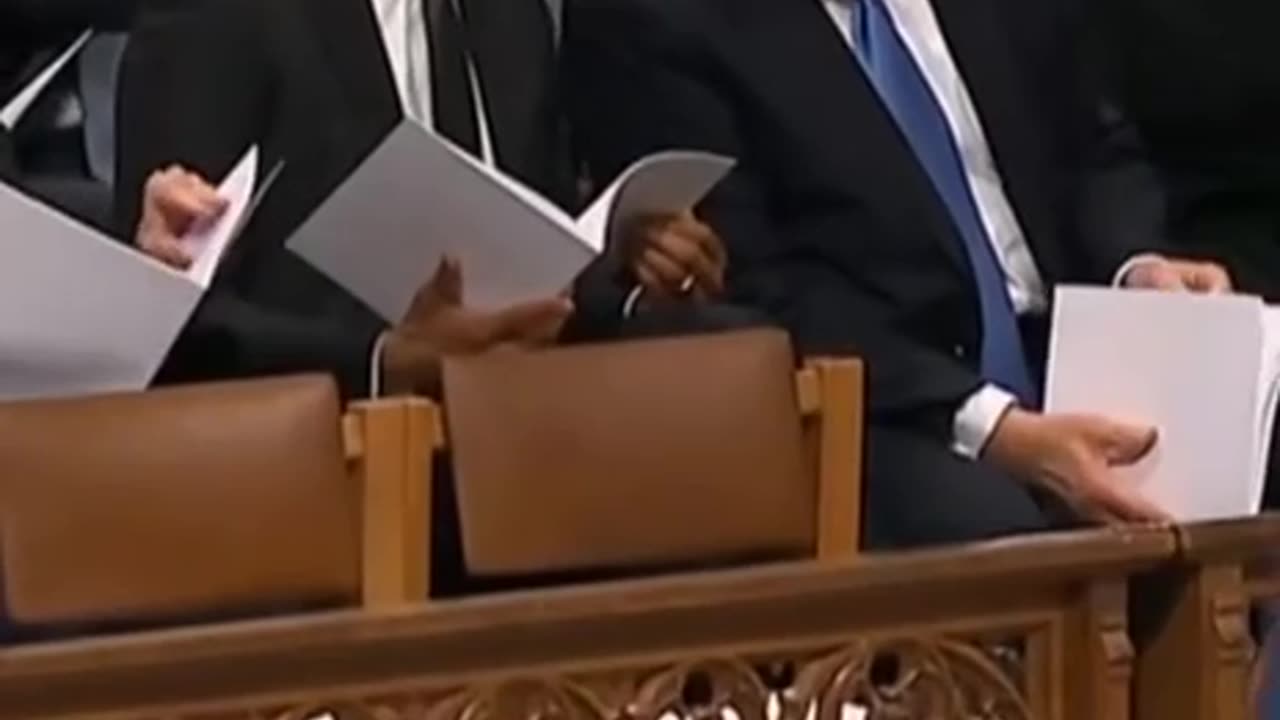 Hannity has body language expert on