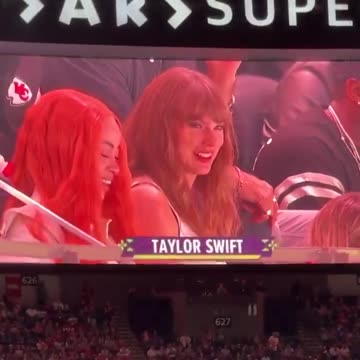 "What's Going On?" Taylor Swift Shocked as She's MERCILESSLY Booed