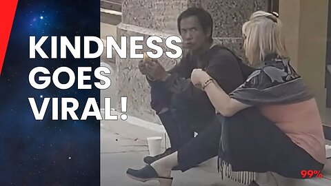 WOMAN'S ACT OF KINDNESS TO HOMELESS MAN SHOCKS WITNESS! (Photo Goes Viral)