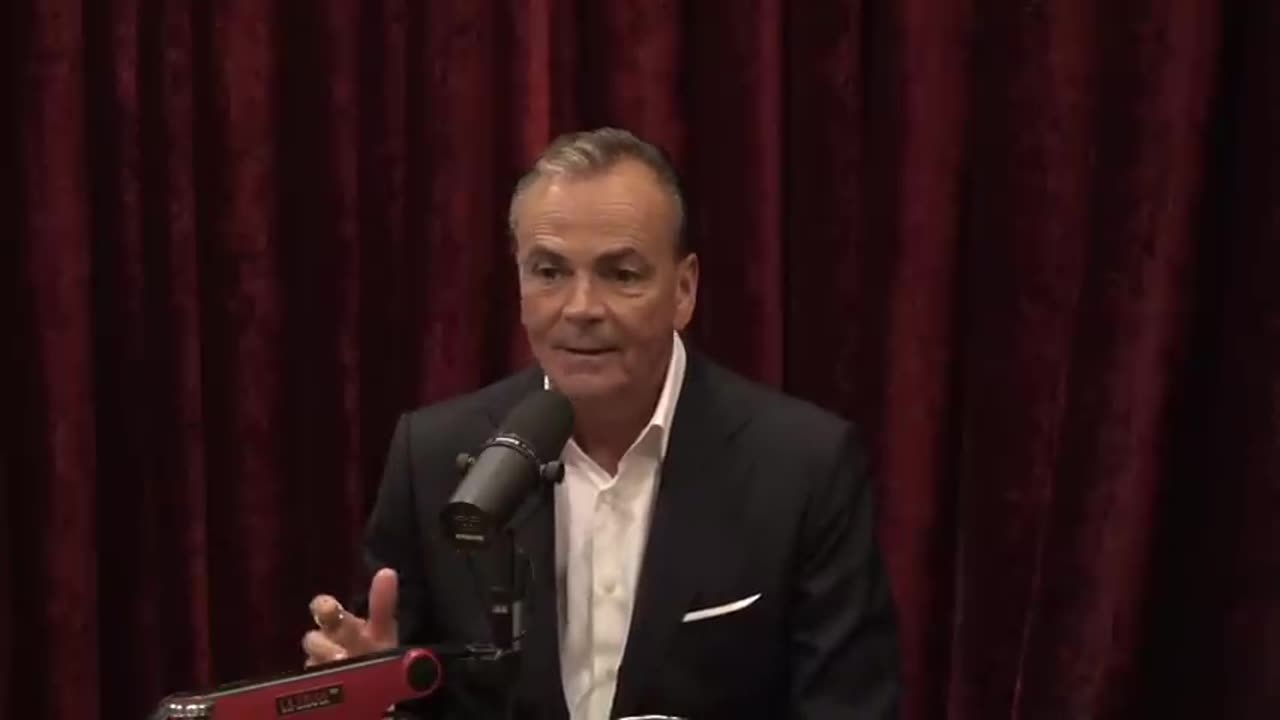 The Joe Rogan Experience | Rick Caruso (2268)