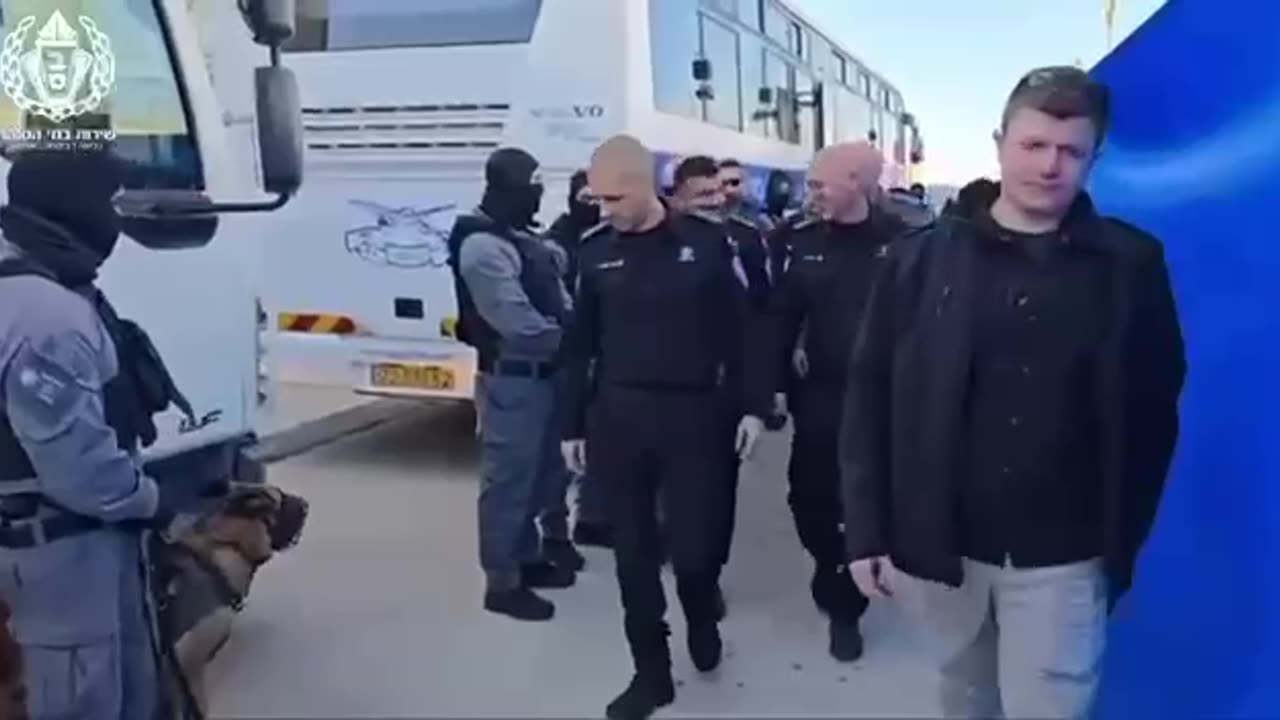 Israel’s Prison Commissioner Kobi Yaakovi and the senior command in preparation