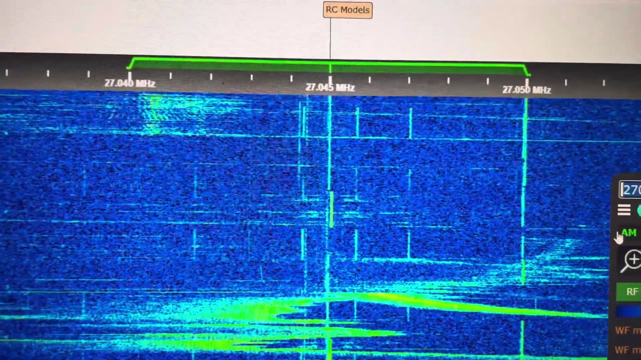 27.205 CB Radio Channel 20 Repeater Sweden [G8JNJ SDR] 31 May []