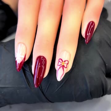 Festive & Joyful: Christmas Nail Art Ideas for the Holiday Season! 🎄