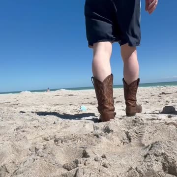 Fresh out of the Amish and off to the beach!