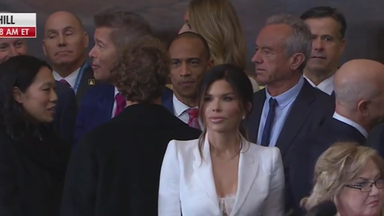 Lauren Sanchez and Zuckerberg's wife Priscilla 'avoid' each other