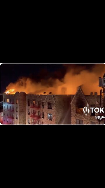 MASSIVE FIRE BLAZE ERUPTS🔥🏢🔥🚒👨‍🚒📸AT BRONX APARTMENT COMPLEX🧑‍🚒🔥🏢🔥🚒👨‍🚒💫