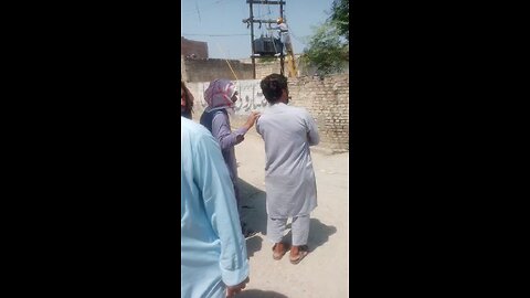 ھمارے گاوں میں بجلی کا مسلہ اور آج کل ممبران