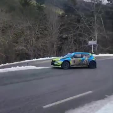 Masterful Driving: Small Car, Big Skills!