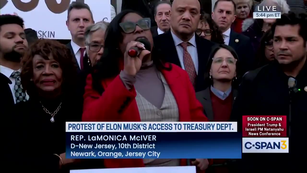 "Shut down the city! We are at war!" says Rep. LaMonica McIver (D-NJ)