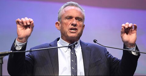 Robert F. Kennedy Jr. Calls on Parents to Vaccinate Their Children Against Measles