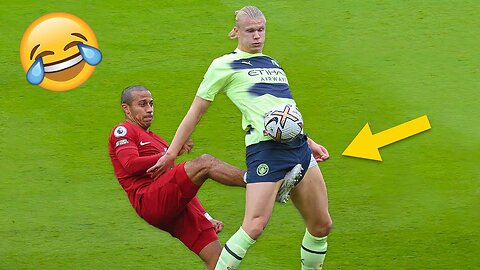 Funny Moments in Football 🤪😂