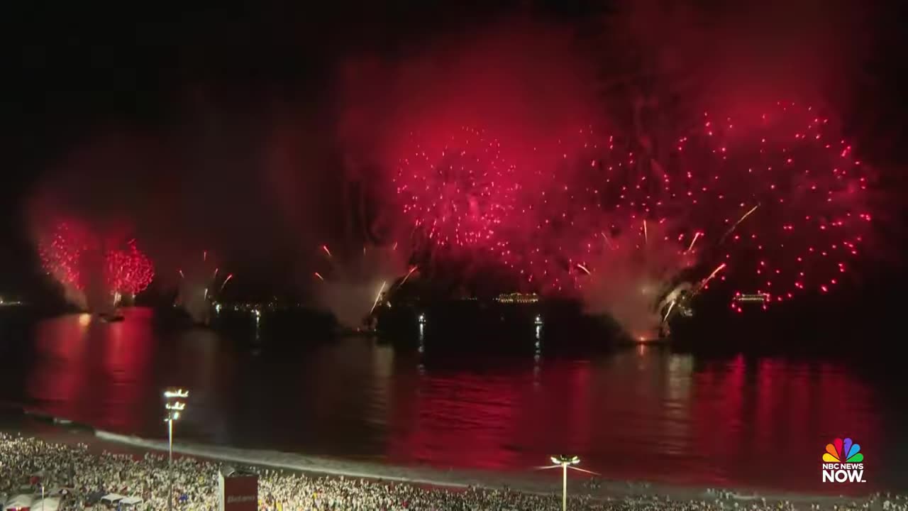 Watch New Year’s 2025 celebrations from around the world