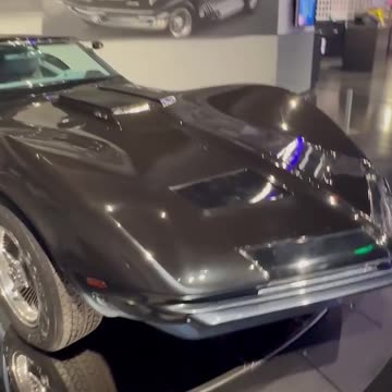 Monday Motor Madness # 118 - Manta Ray Corvette