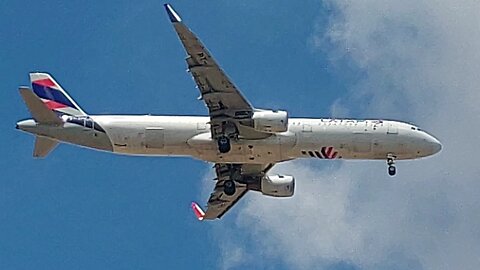 Airbus A321 PT-XPI coming from Guarulhos to Fortaleza