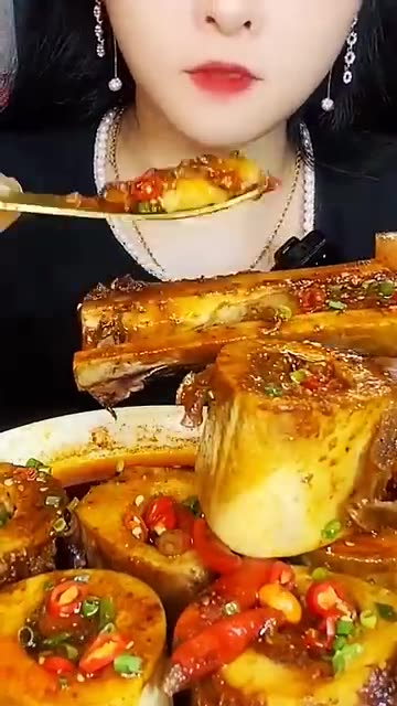 BIG BONE MARROW ASMR