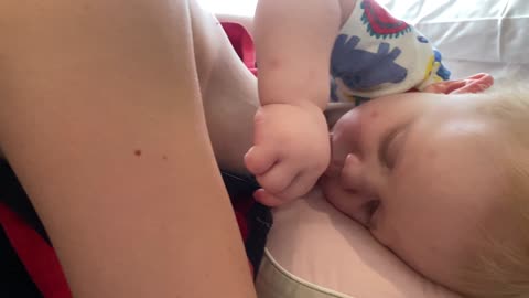 INCREASING MILK EXPRESSION BY HAND MASSAGE WHILE BREASTFEEDING || 