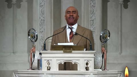 Pastor Gino Jennings: "Exposing False Doctrines!"