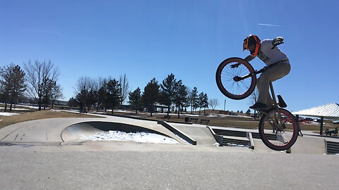 Messin around at Clement Skatepark (Keep it Gudda)