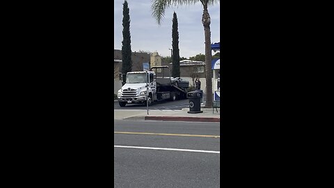 oh hello Tesla getting towed