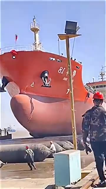 An incredible moment as the ship makes its grand launch into the ocean🚢
