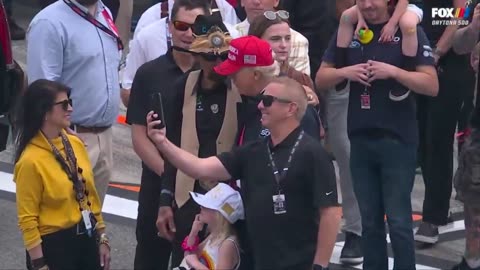 POTUS exchanges words with NASCAR legend Richard ‘The King’ Petty at #DAYTONA500