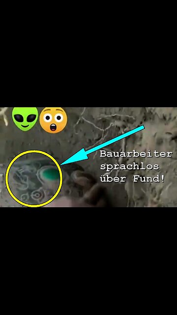 Chinesische Bauarbeiter entdecken ein rätselhaftes eiförmiges Objekt mit blauen Hieroglyphen