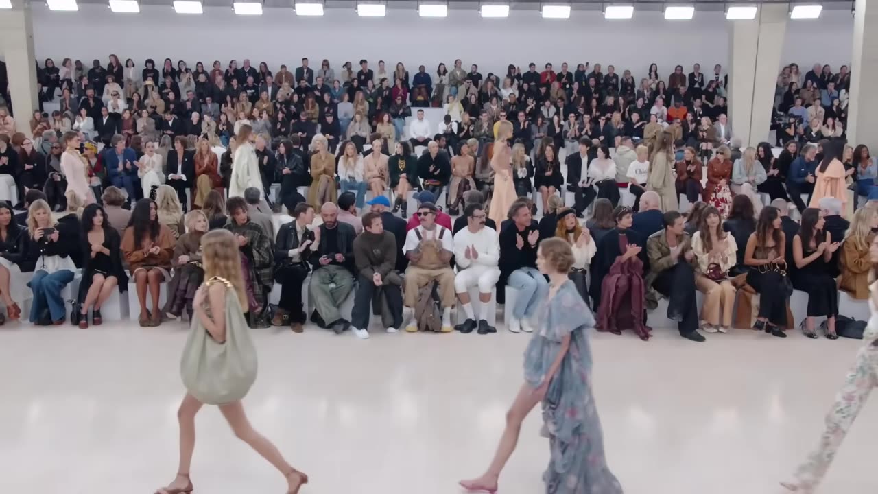 "The Chloé Summer 2025 Show | Effortless Elegance Meets Modern Style"