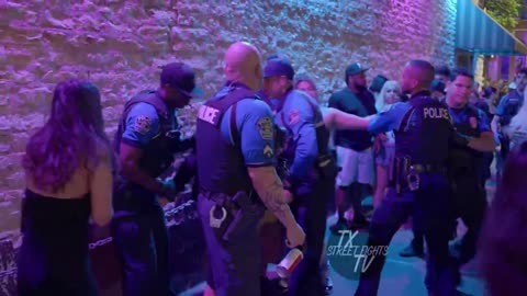 Crazy Night on 6th Street Austin! Fights Break Out – Caught on Camera