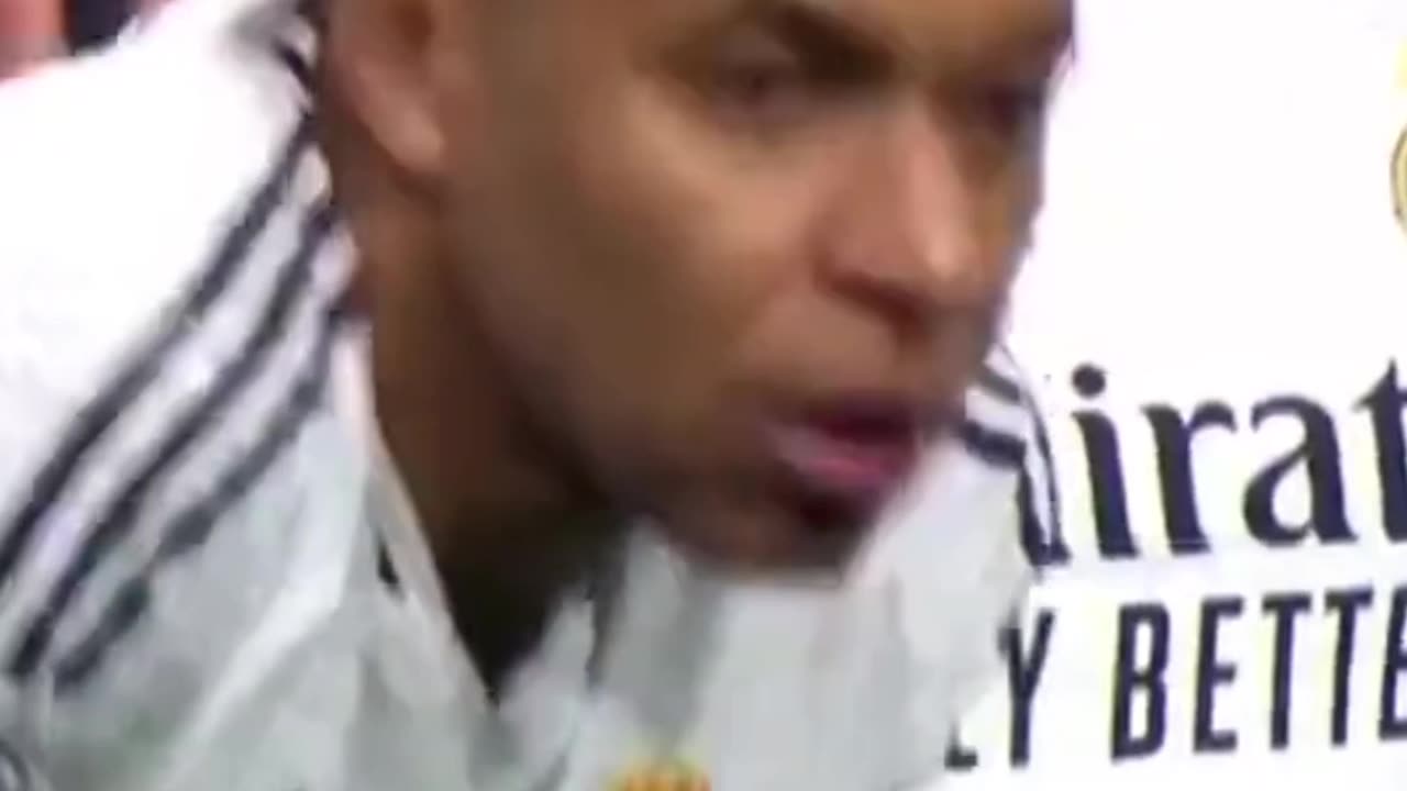 Kylian Mbappé immediately noticed that Julian Alvarez’s penalty had two touches.