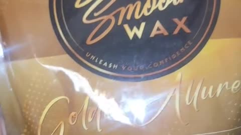 Melting Sexy Smooth Golden Allure Hard Wax | @bluxesthetics