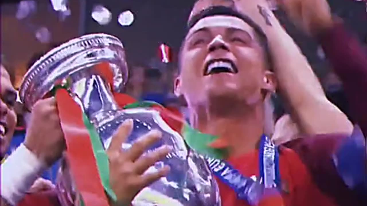 That moment was memorable in Ronaldo’s life #ronaldo #football #soccer