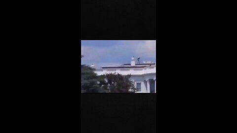 Alien in White House