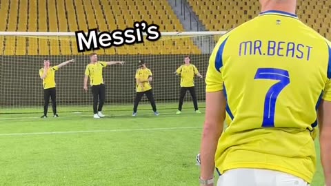 HOW MANY PEOPLE TO STOP RONALDO