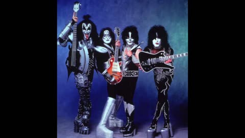 Kiss Topic: Talking About the Gold Strutter Record's (Why is it this bad?)