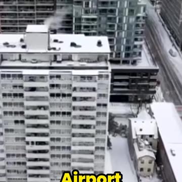 Police RIDE Snowmobiles as MASSIVE Winter Storm Paralyzes North America!