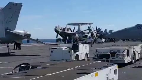 US soldiers have taken to the Chinese Red Note app, sharing aircraft carrier.