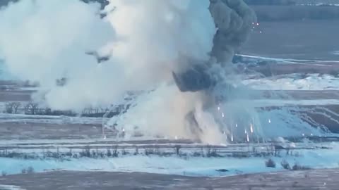 🔥🔥🔥 Destruction of Russian MLRS 336 OBRMP in Zaporizhzhia direction.