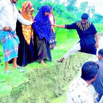 How the village people boarded the boat