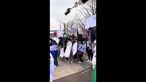 🚨 #BREAKING: Illegals Block Roads in Dallas While Demanding an End to ICE