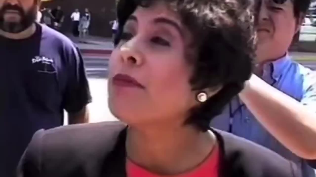 Reporter exposed as being racist, for only asking white protestors if they are racist
