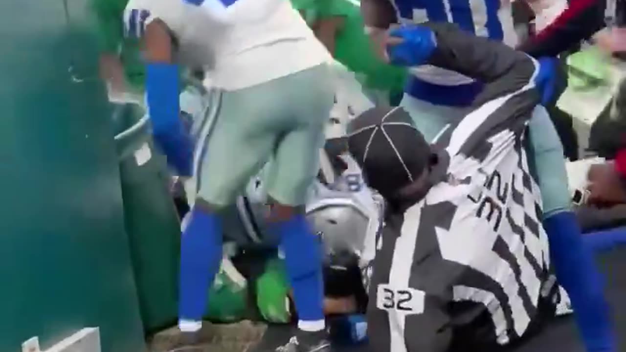 Closeup of the Philadelphia Eagles Dallas Cowboys fight