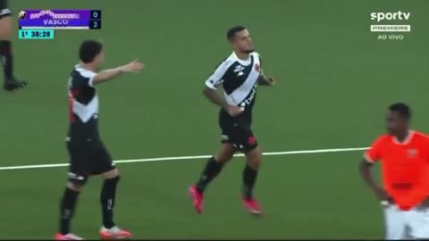 Philippe Coutinho hits stunning long-range strike for Vasco da Gama – like in good old days