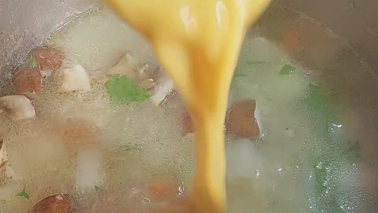 How to Make Traditional Chinese Chicken Soup That Warms the Heart 🍲 🐔Comforting Chinese Chicken Soup