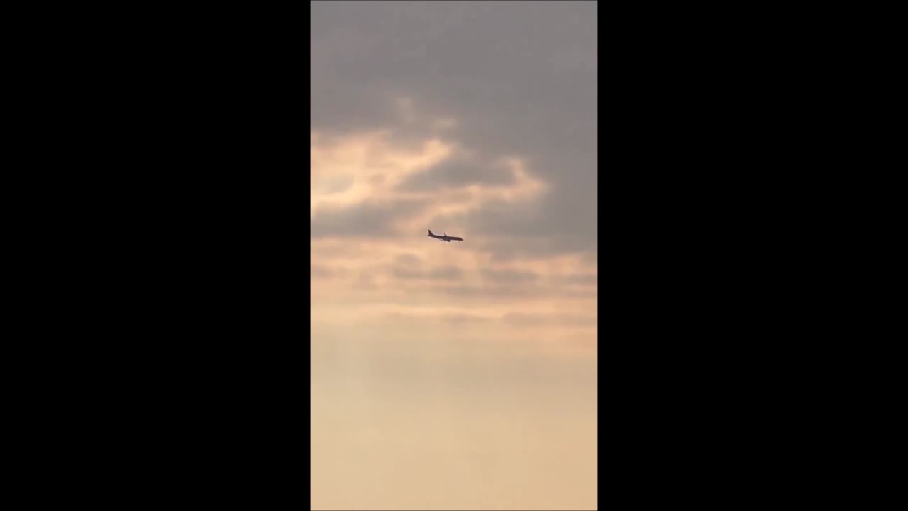 Azerbaijan Embraer E190 Airliner crashes in Chechnya on Dec 25, 2024