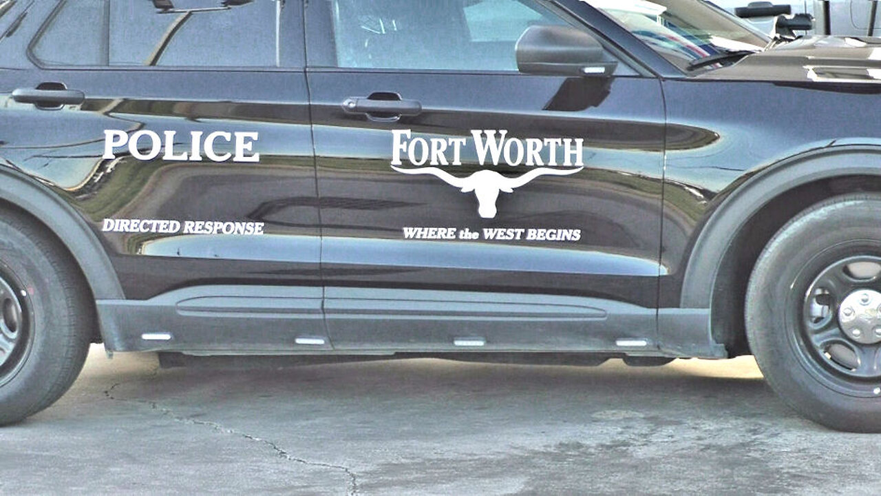 FORT WORTH POLICE ARREST MURDER SUSPECT(S) AT CHEVRON, LIVINGSTON TEXAS, 03/06/25...