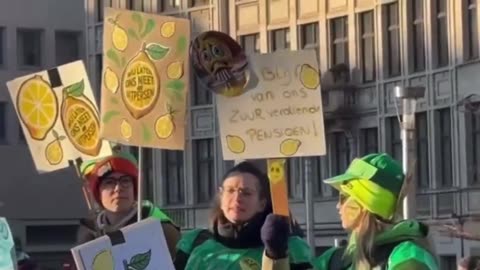 🚨🇧🇪 Belgium on strike! 100,000 protest €3B cuts to pensions & social benefits.