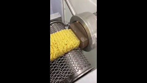 Instant noodles machine