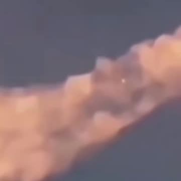 UFO Cleans up Chemtrail I’m not even kidding.